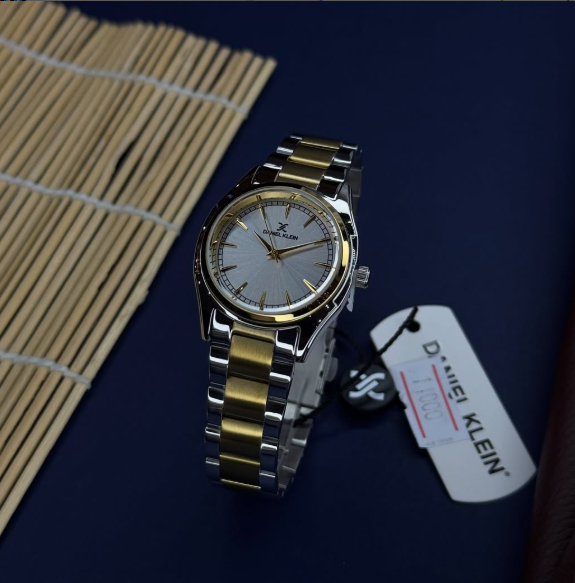 часы женские белые