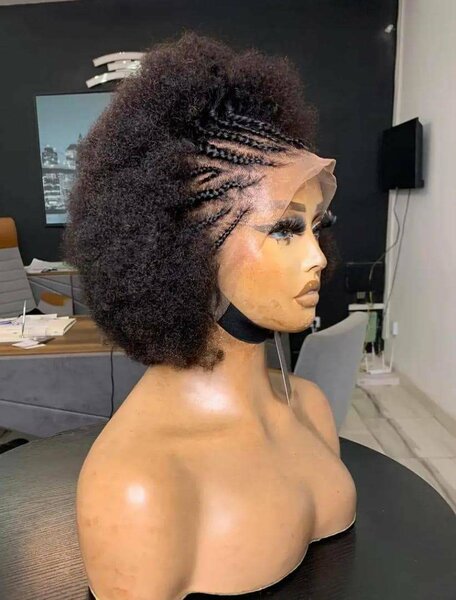 Perruque effet cheveux afro
