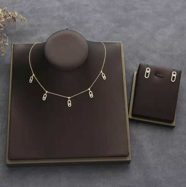 Elegant Chain Link Necklace