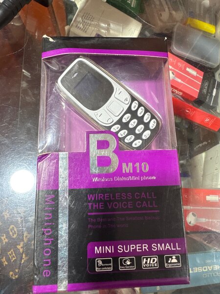 Mini téléphone sans fil M10