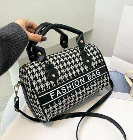 Sac à main moderne chic