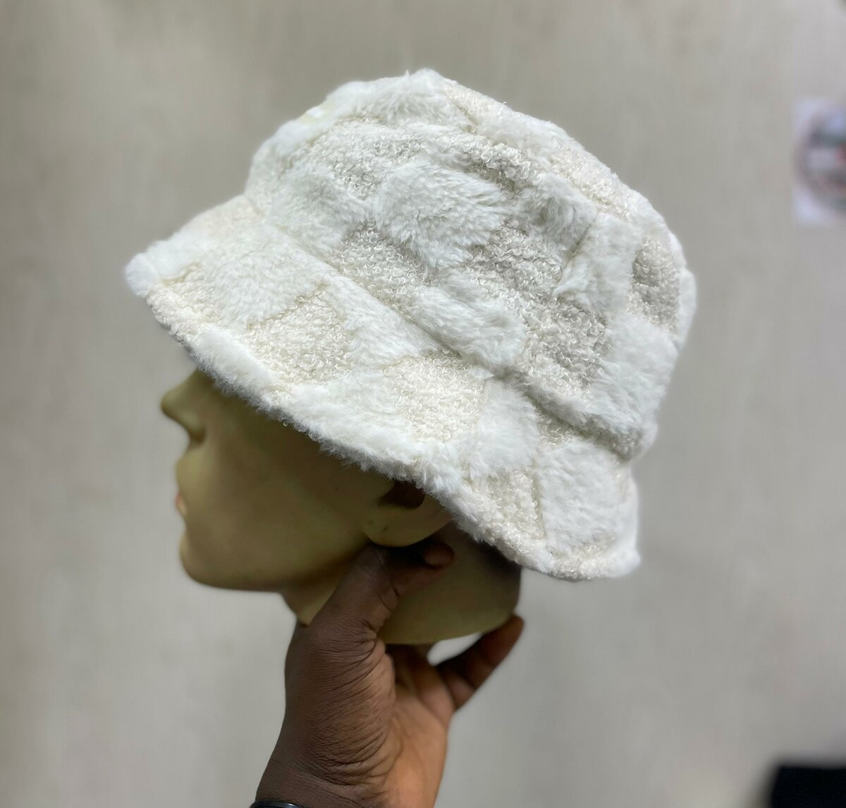 Chapeau Bob Peluche Doux