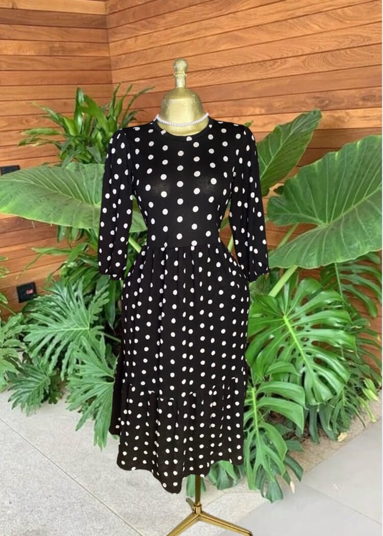 Robe Vintage à Pois Élégante
