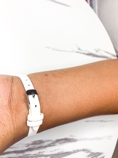 MONTRE EN CUIR FEMME