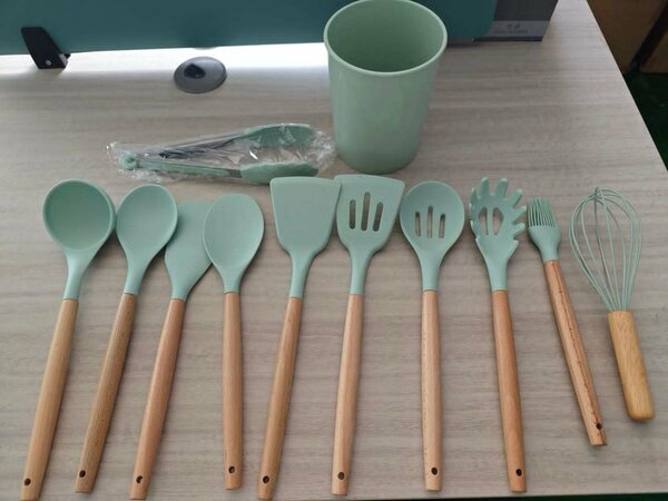 Set d'ustensiles en silicone 12 pcs