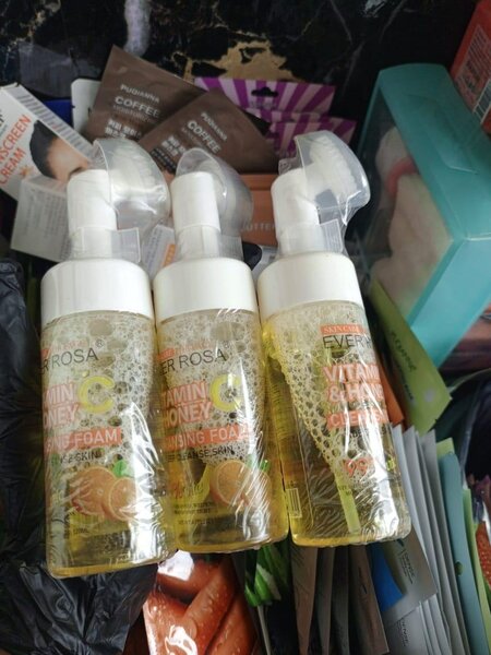 Mousse Nettoyante Vitamine & Miel