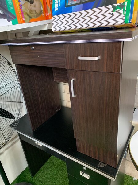 Office table