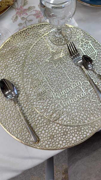 Подтарельник Рамазан Карим