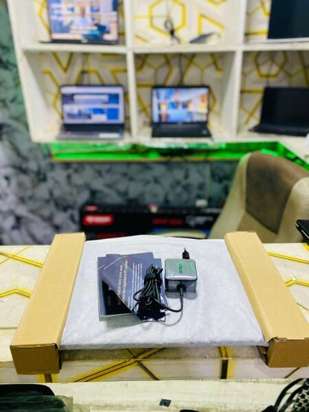 Asus vivobook 15   AMD Radeon A4 ( core i3