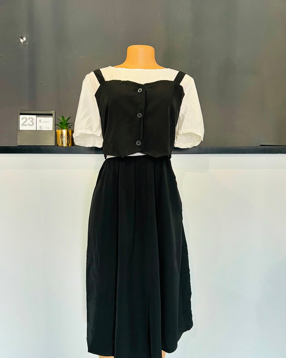  women's beautiful dress 