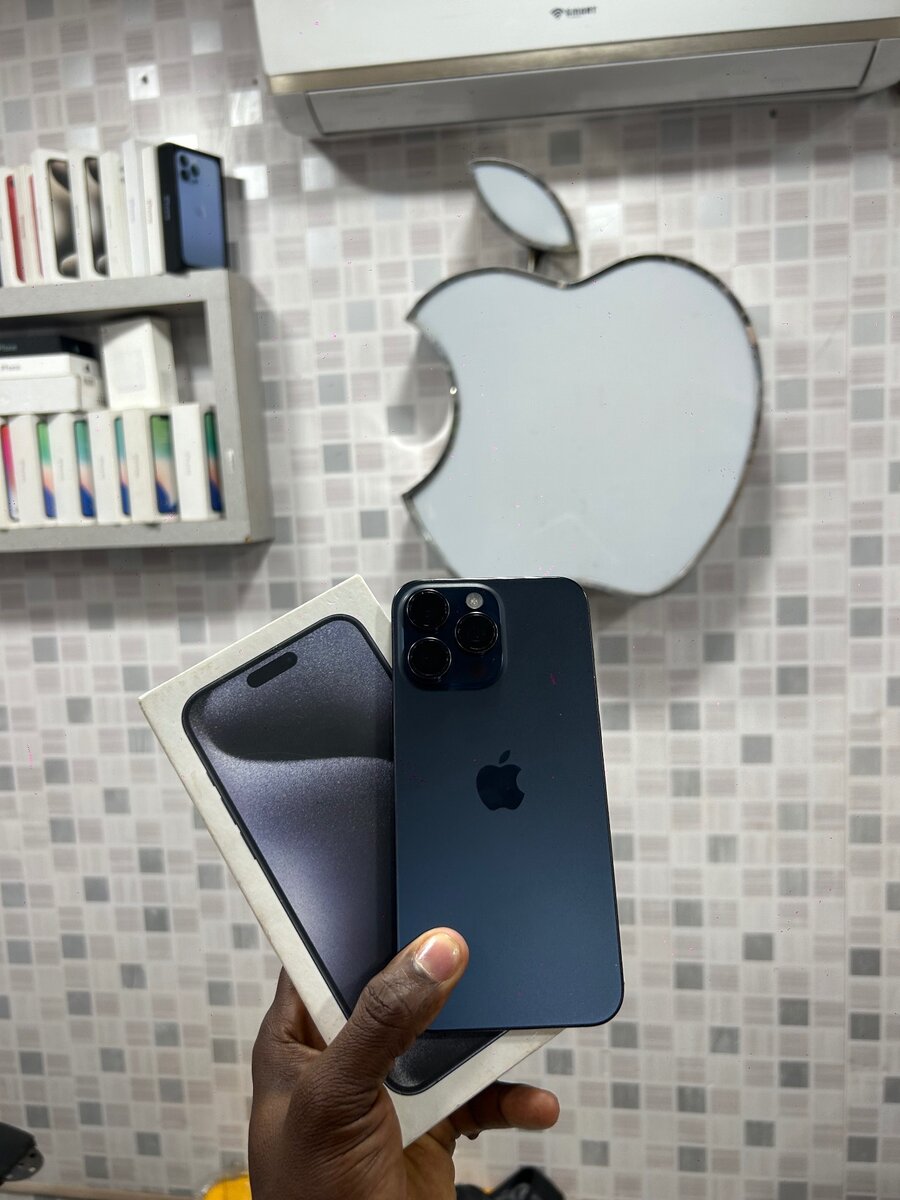 iPhone 15pro max et 14pro max