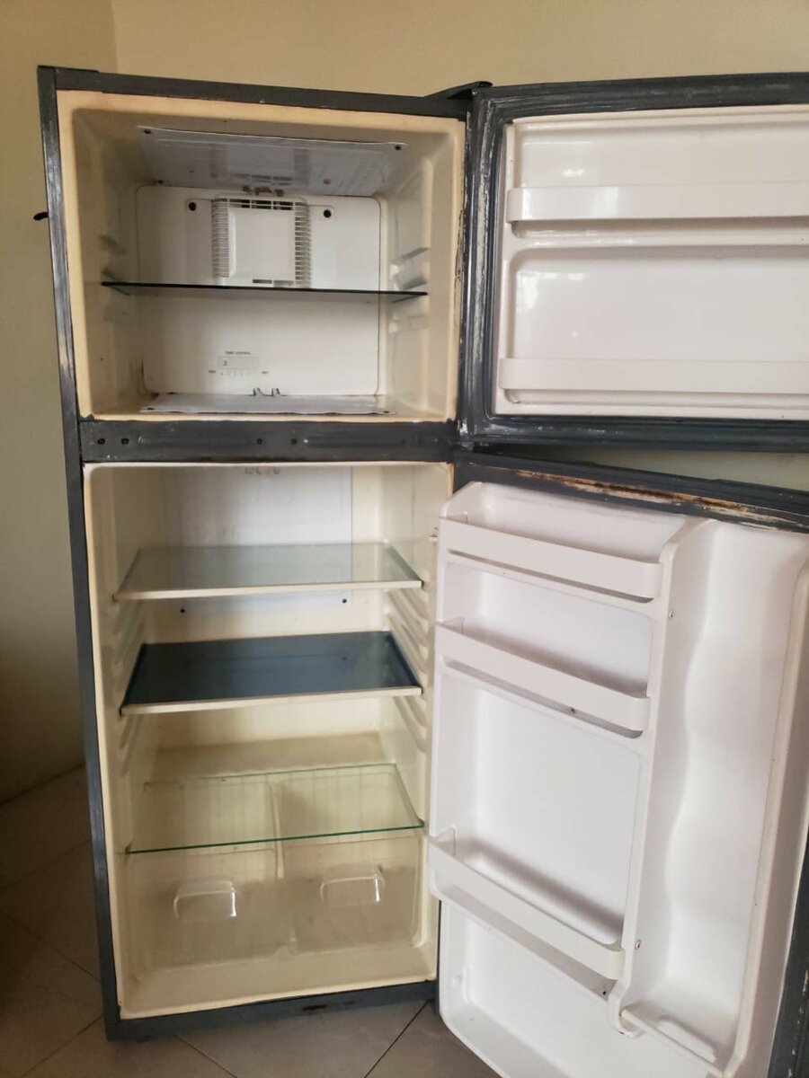 Refrigerator