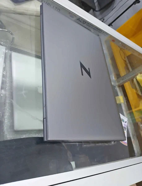 Ordinateur Portable Fin et Élégant