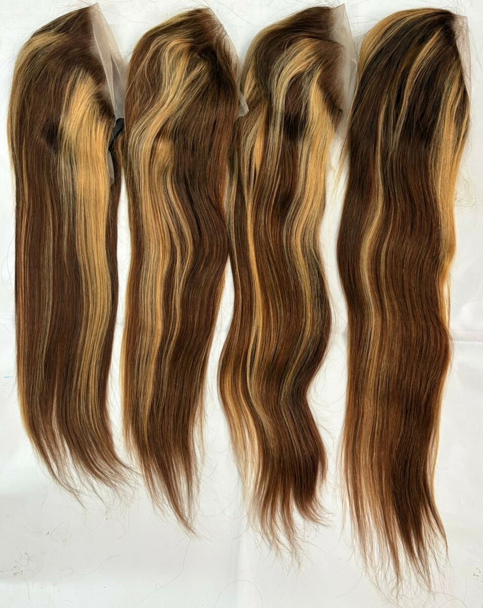 Perruque en dentelle bouclée