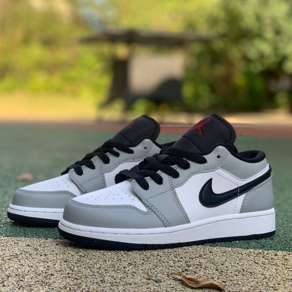 Nike Air Jordan 1 Low - Light Smoke