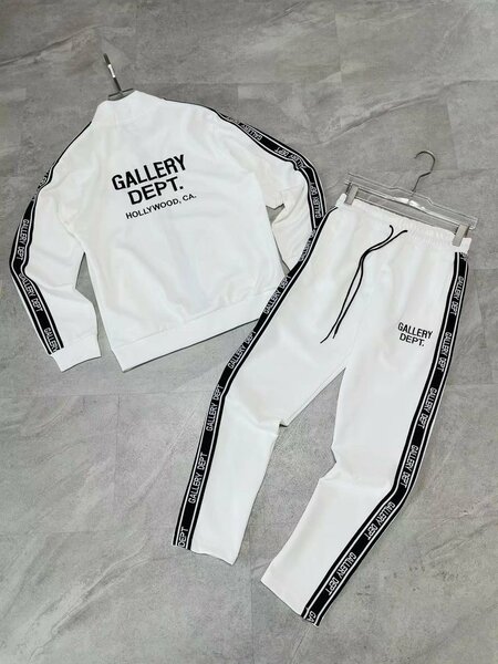 Ensemble de survêtement élégant