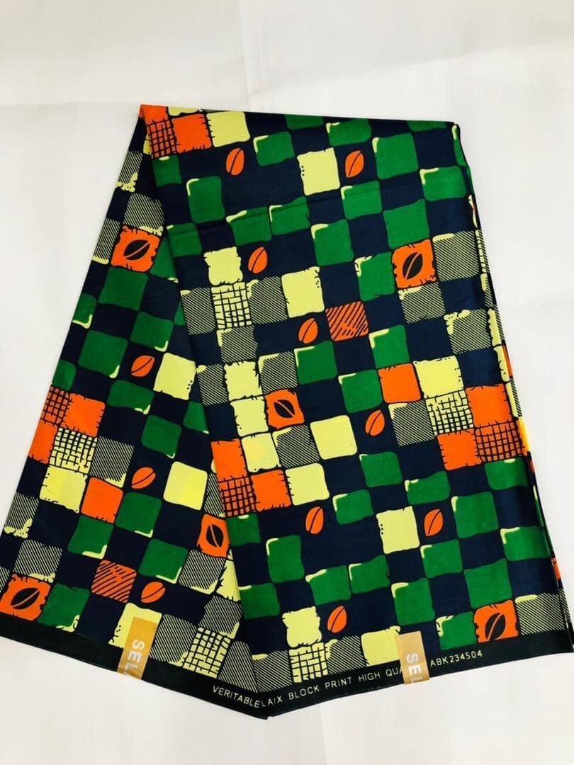 Polyester fabric with print