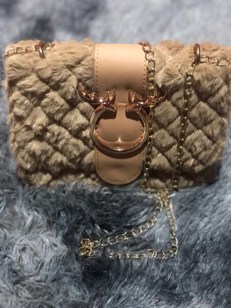 Ladies fluffy handbag