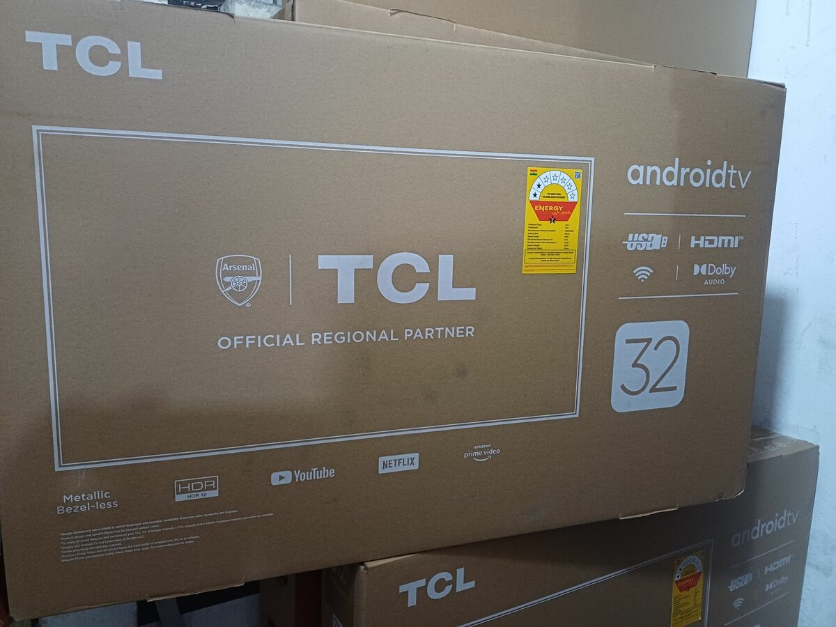 TCL 32 INCHES SMART ANDROID DIGITAL SATELLITE TELEVISIONS