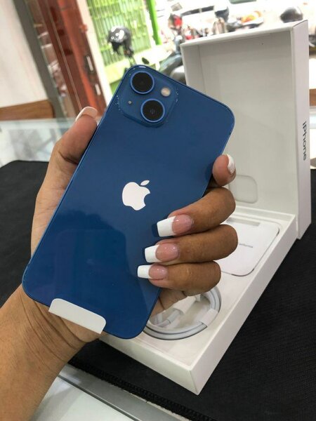 iPhone 13 bleu 128 Go déverrouillé