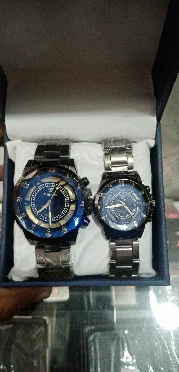 Couple watch set