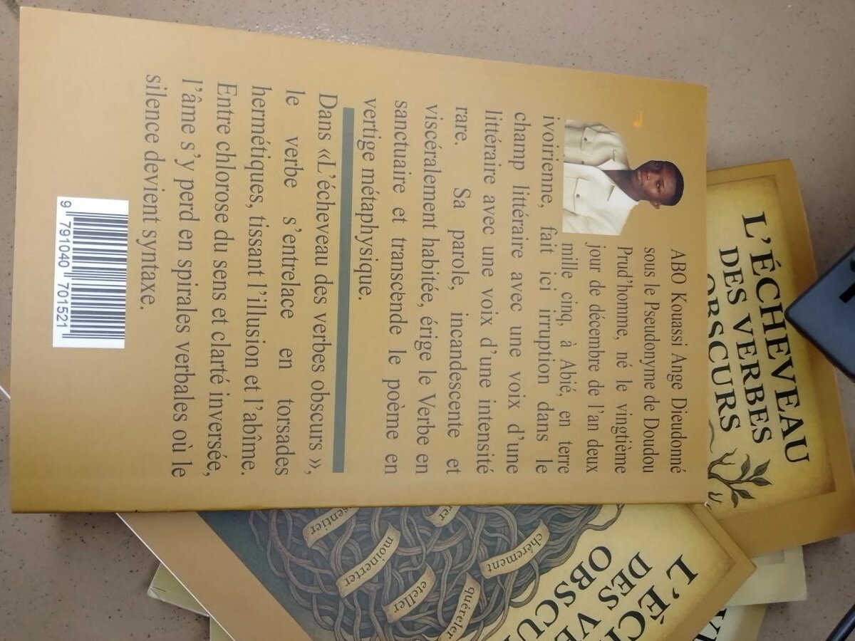 L'écheveau des Verbes Obscurs - Poèmes