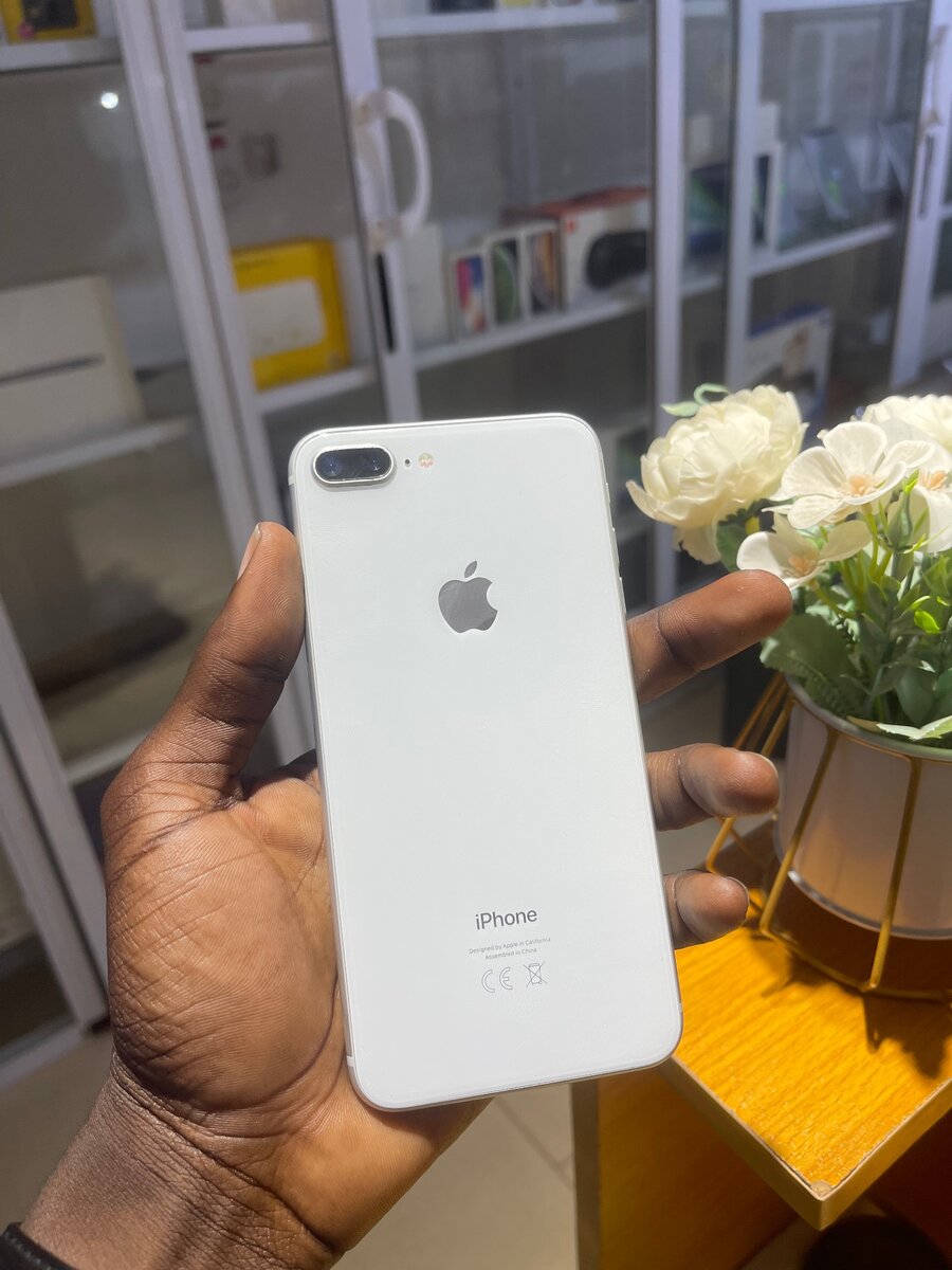 iPhone 8 Plus