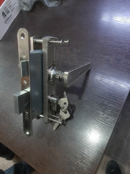 Дверной замок