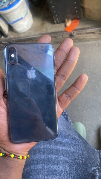 iPhone XS