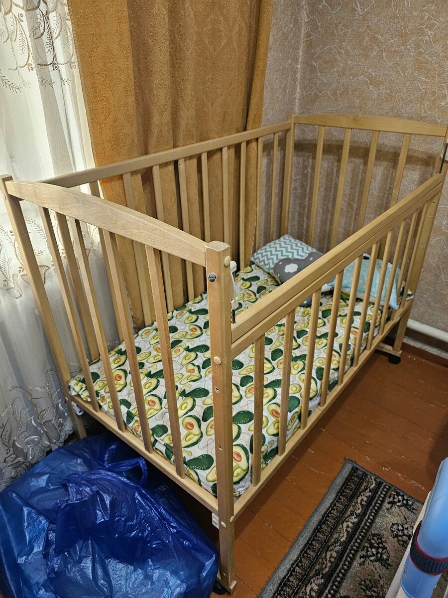 Кроватка детская