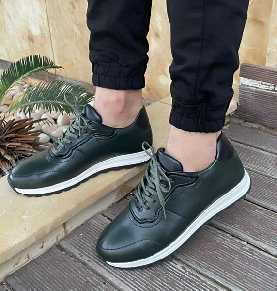 Sneakers en cuir vert
