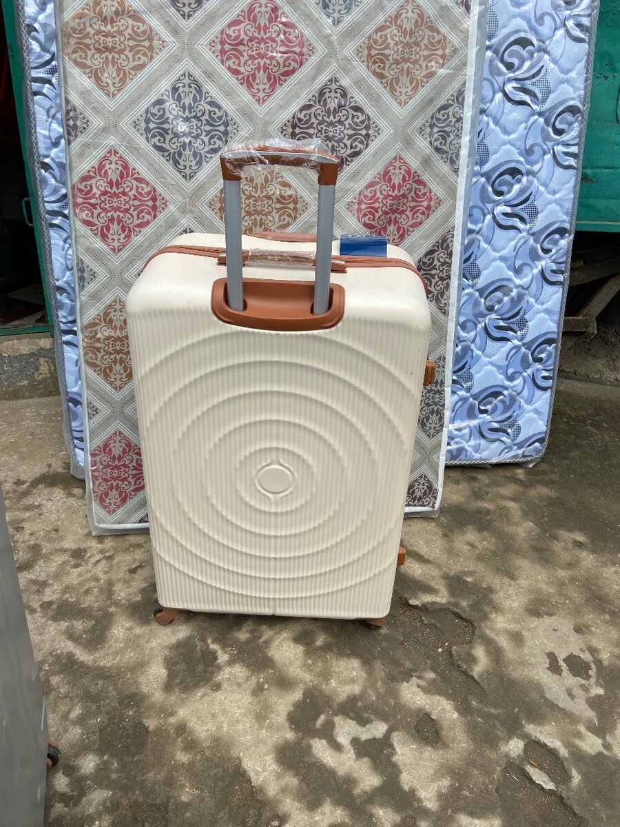 Valise à roulettes de 35kg