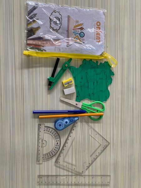 Petite Ensemble géométrie