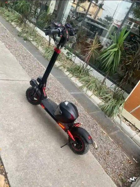 Trottinette électrique robuste