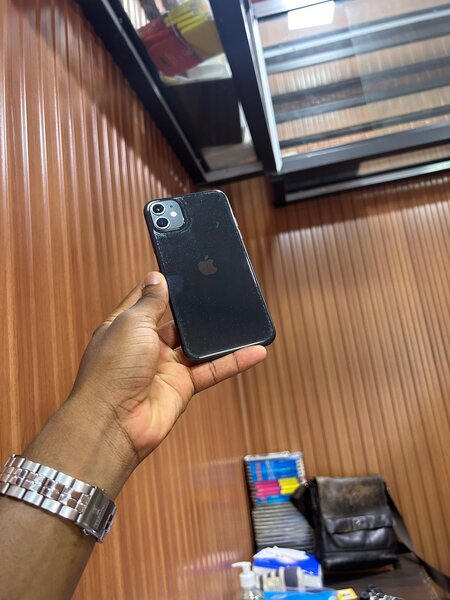 iPhone 11 simple 64giga occasion