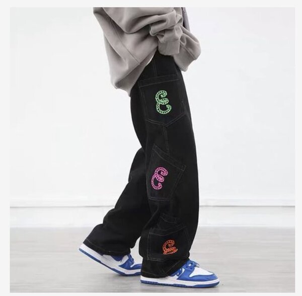 Printed Pockets Cargo Pants