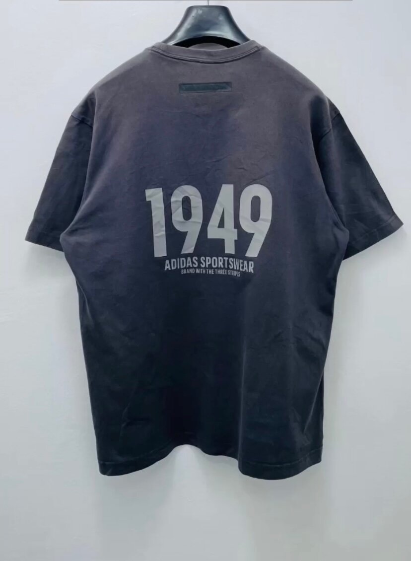 T-shirt Adidas Sportswear 1949