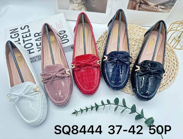 Mocassins en cuir verni femme