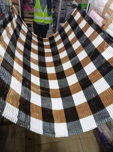 Fleece plaid blanket big size