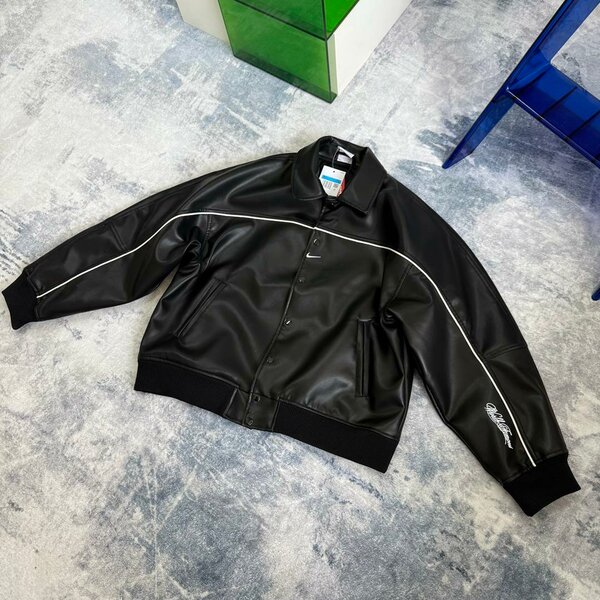 Veste Nike en cuir pour hommes