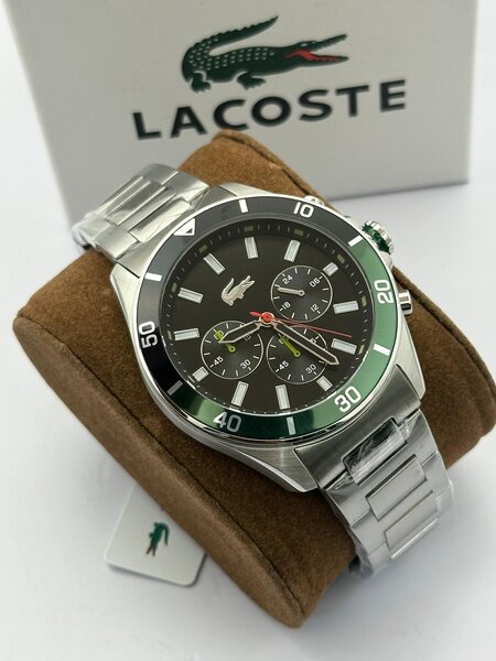Montre Lacoste