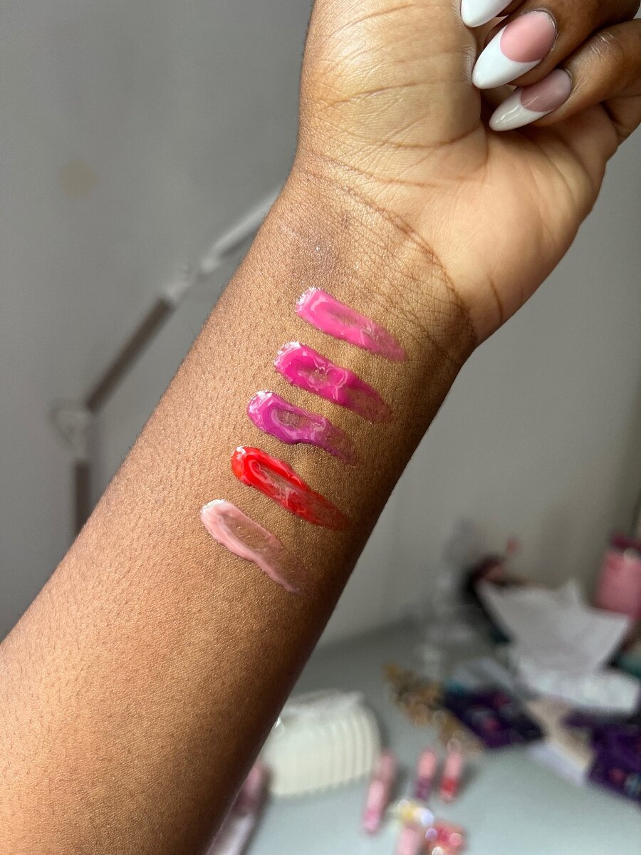 KISS beauty lip glow lip glos