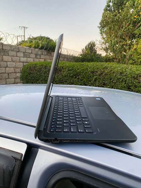 DELL LAPTOP
