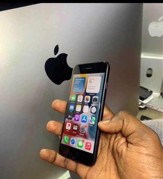 iPhone 7 couleur noir