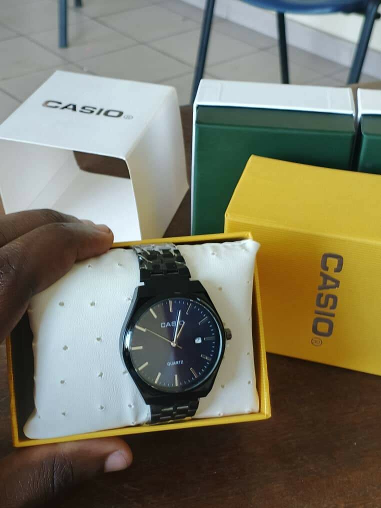 Lot de Montres Élégantes