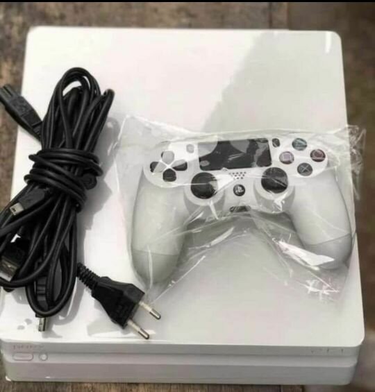 Console de jeu avec manette