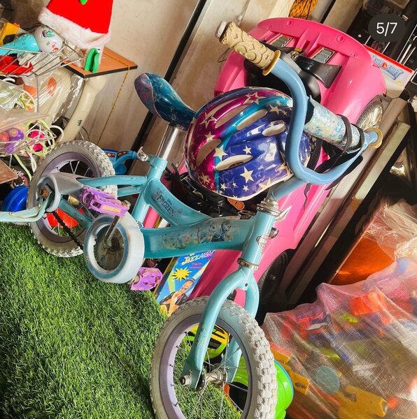 Kids bicycle with Helmet