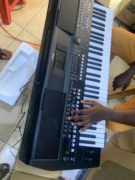 Sx600 Yamaha keyboard