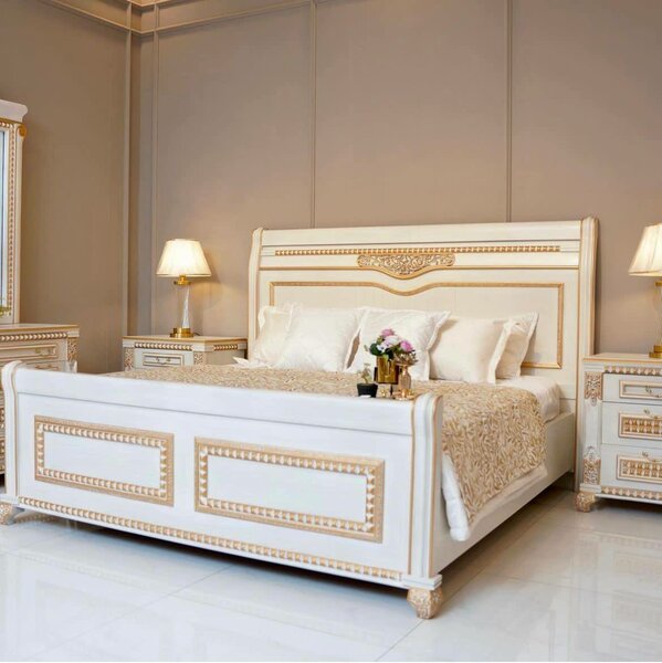 Classic bed set