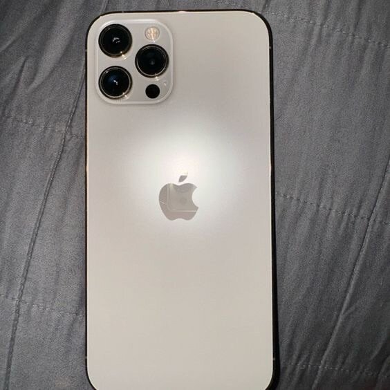 iPhone élégant blanc 256Go